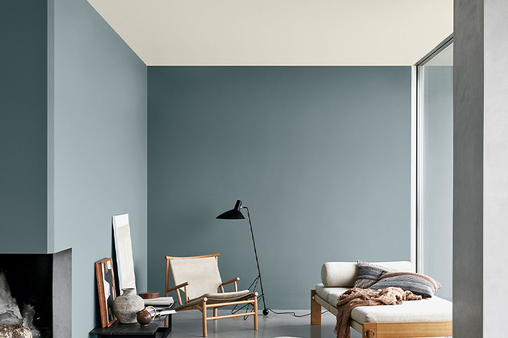 Tak malt med takmaling fra Jotun og vegger malt med fargen Natural Blue 