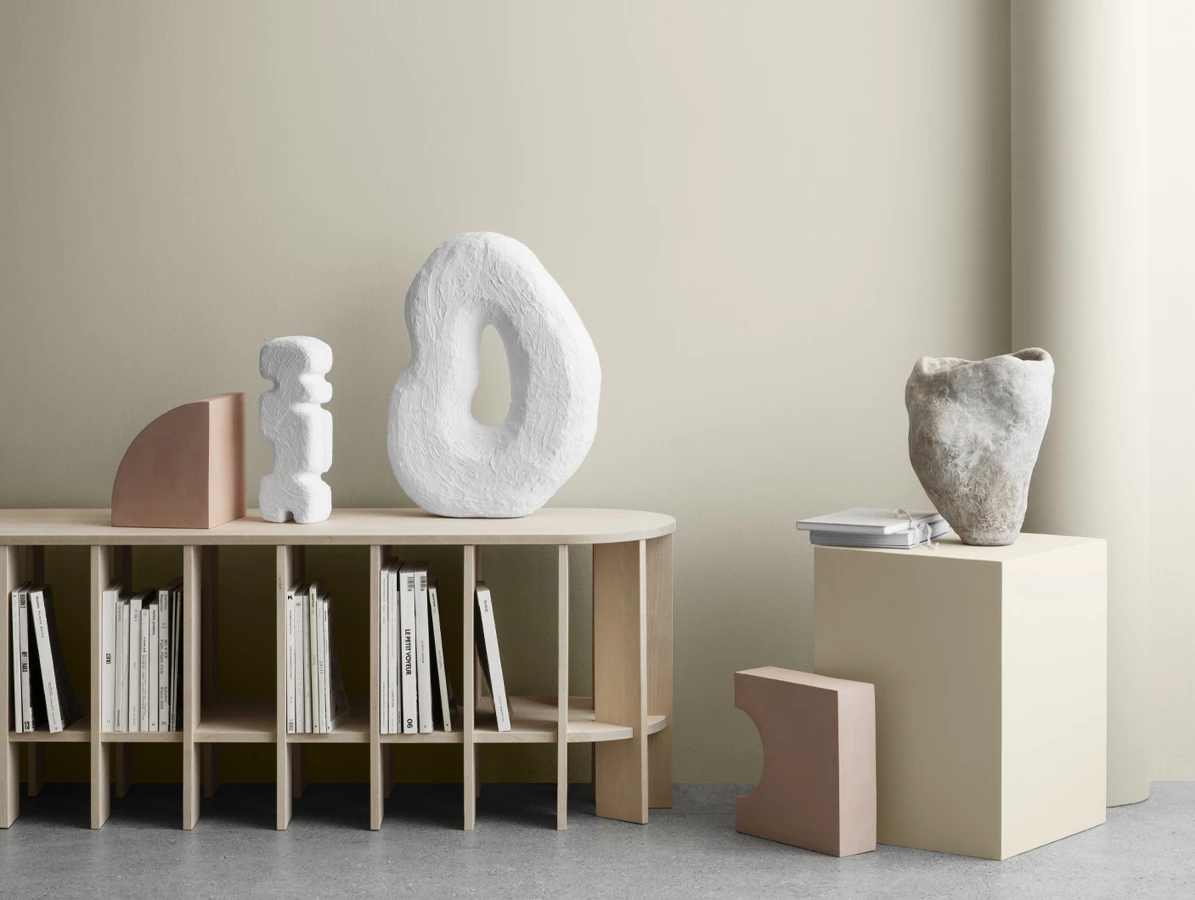 Light and neutral living room colours