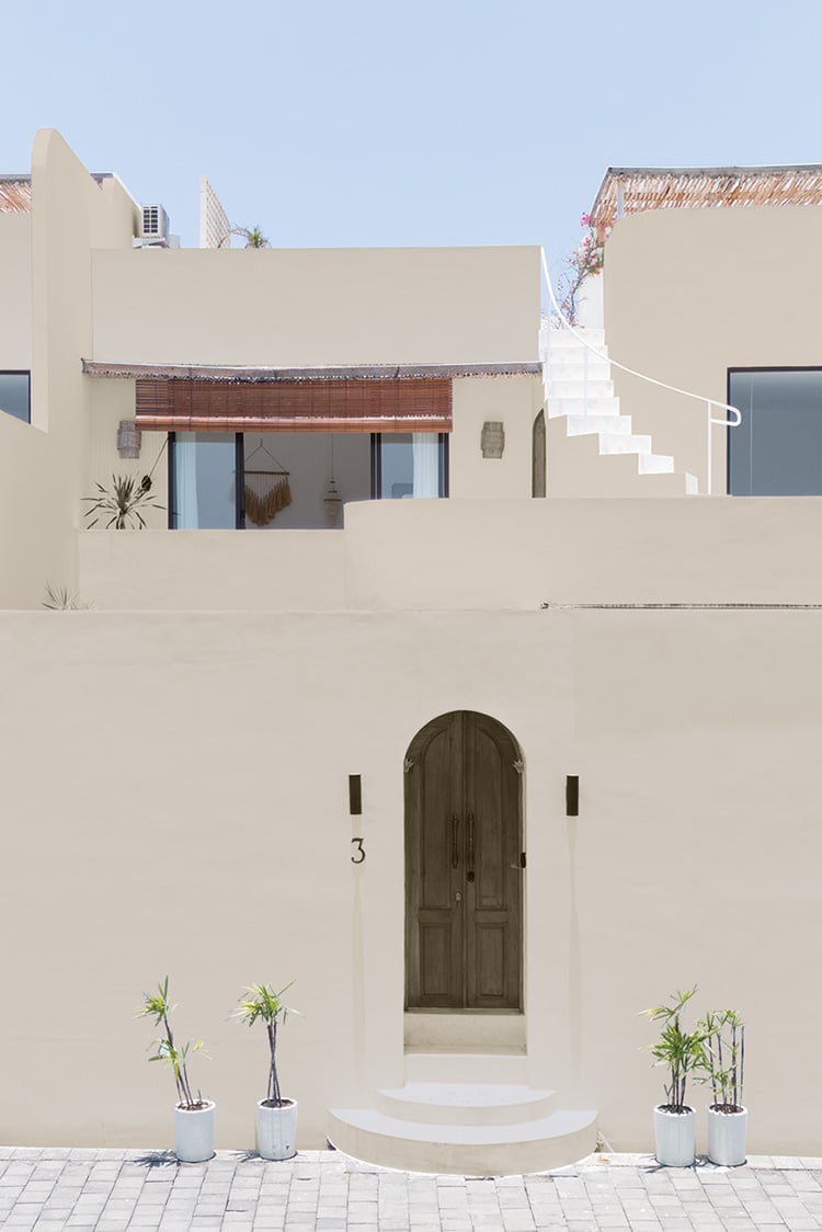 Jotun 1016 Antique White