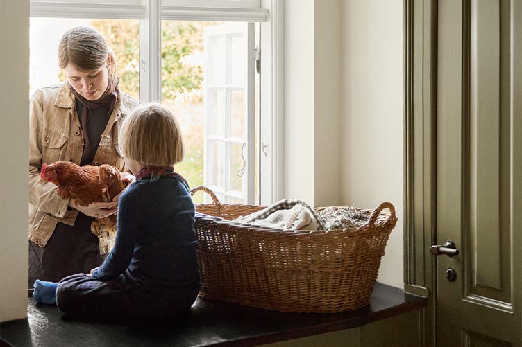 Colours rooted in nature