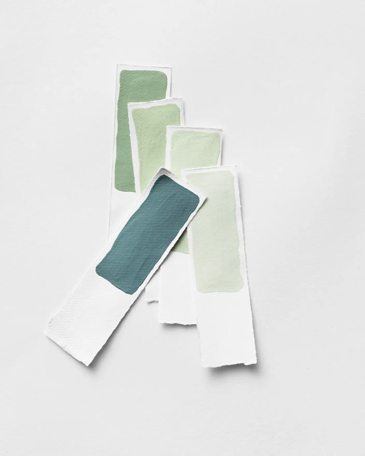 Free Spirit is a greenish blue that brings freshness, liveliness and a touch of coolness to the home