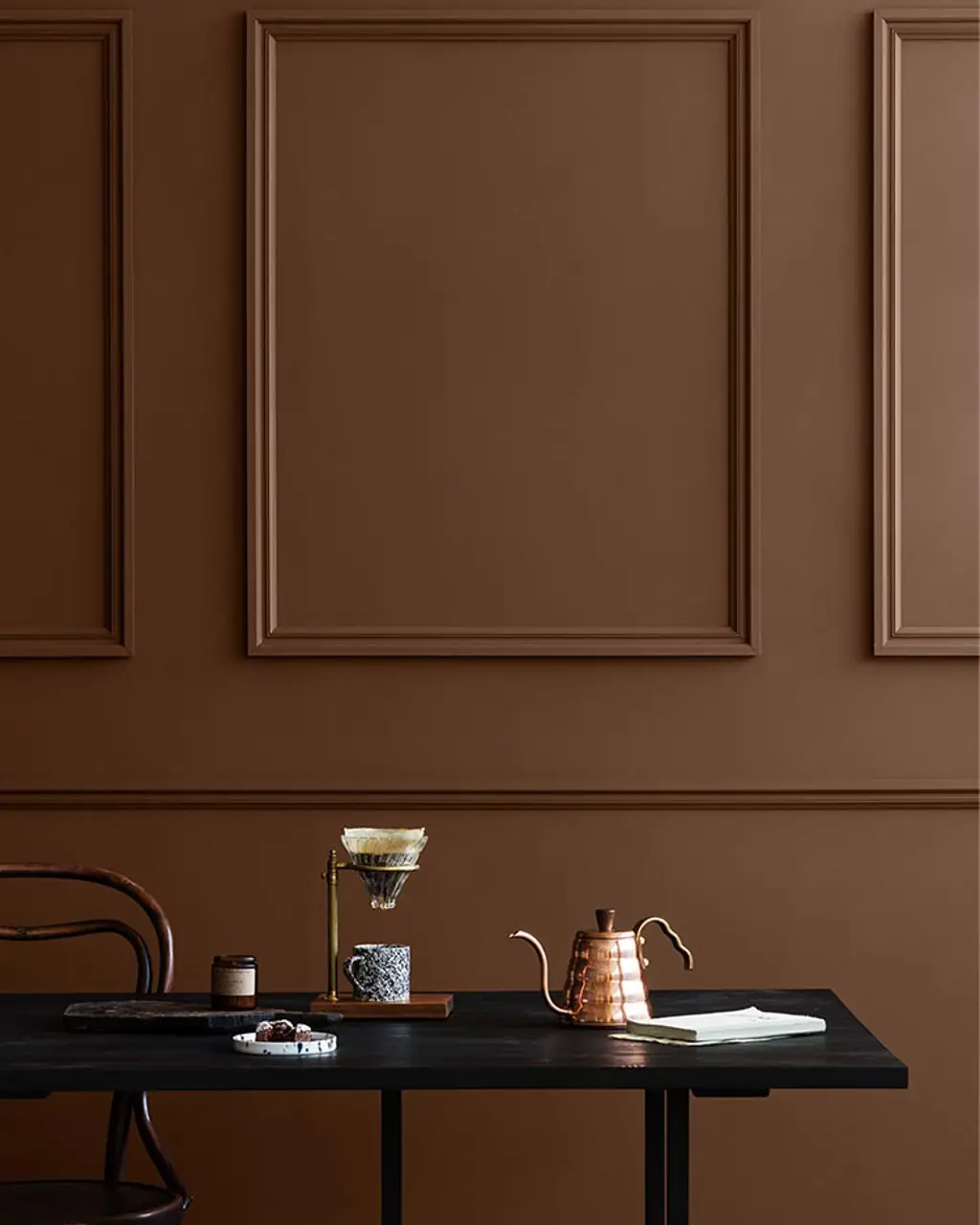 12127 EARTHY BROWN - Interior paint colour