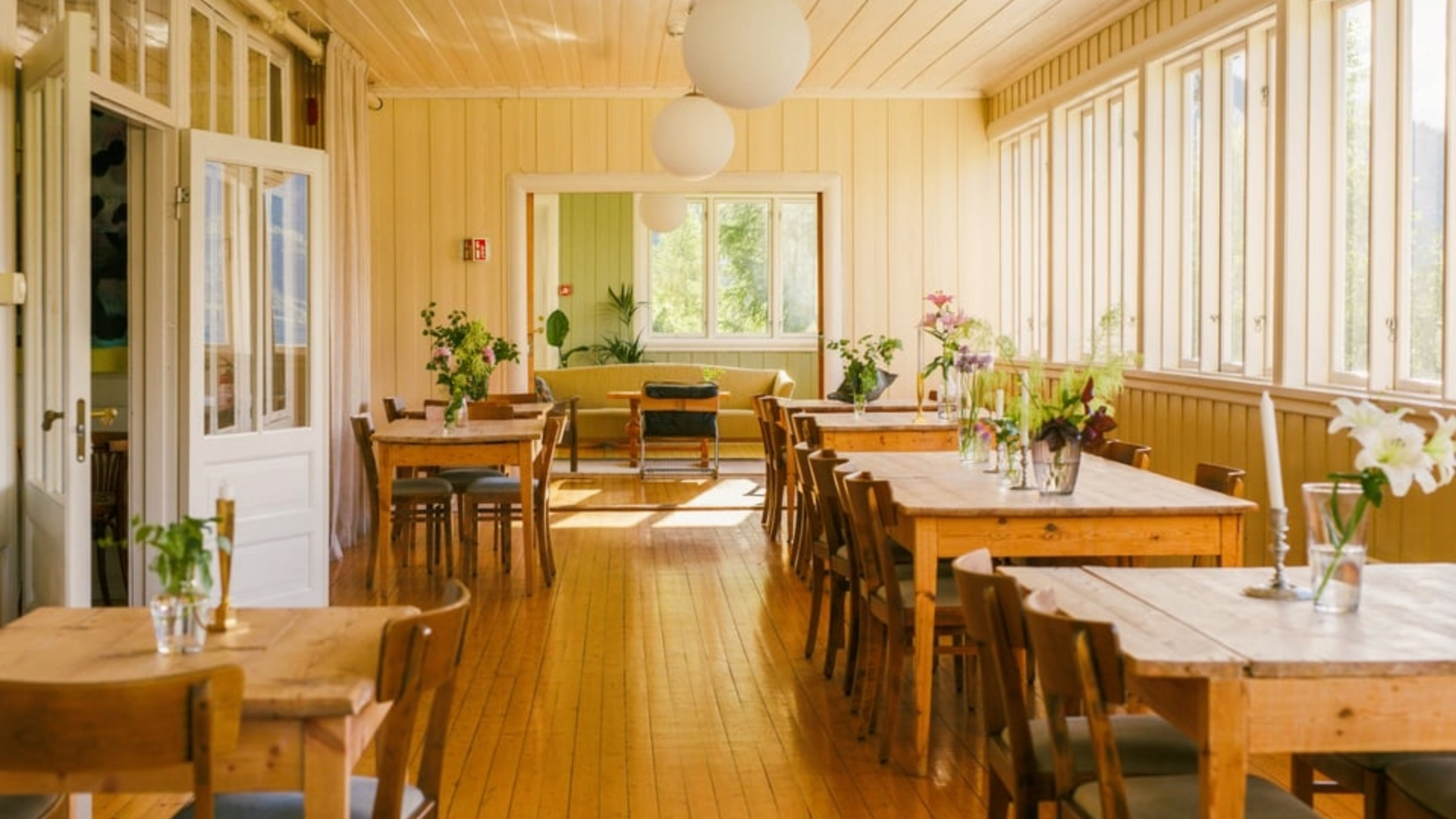 Storesalen på Sommerhotellet i Valdres