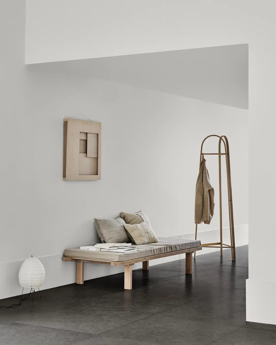 Et lyst rom malt hvitt med Jotun 1965 Ginger Tea