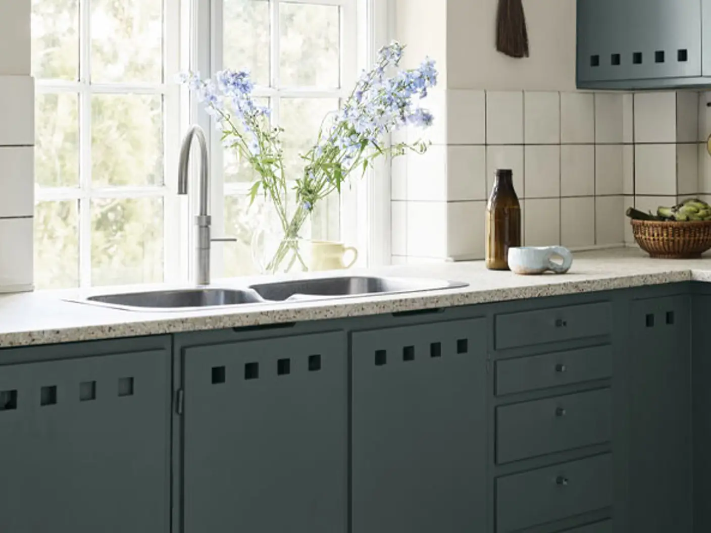 Beautiful kitchen paint colours