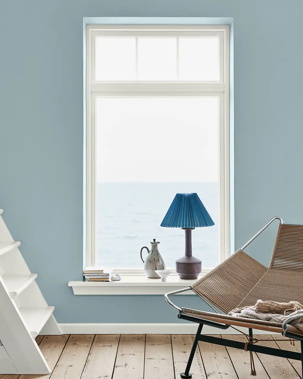 Rom malt lyseblått med Jotun 4894 Ocean Air