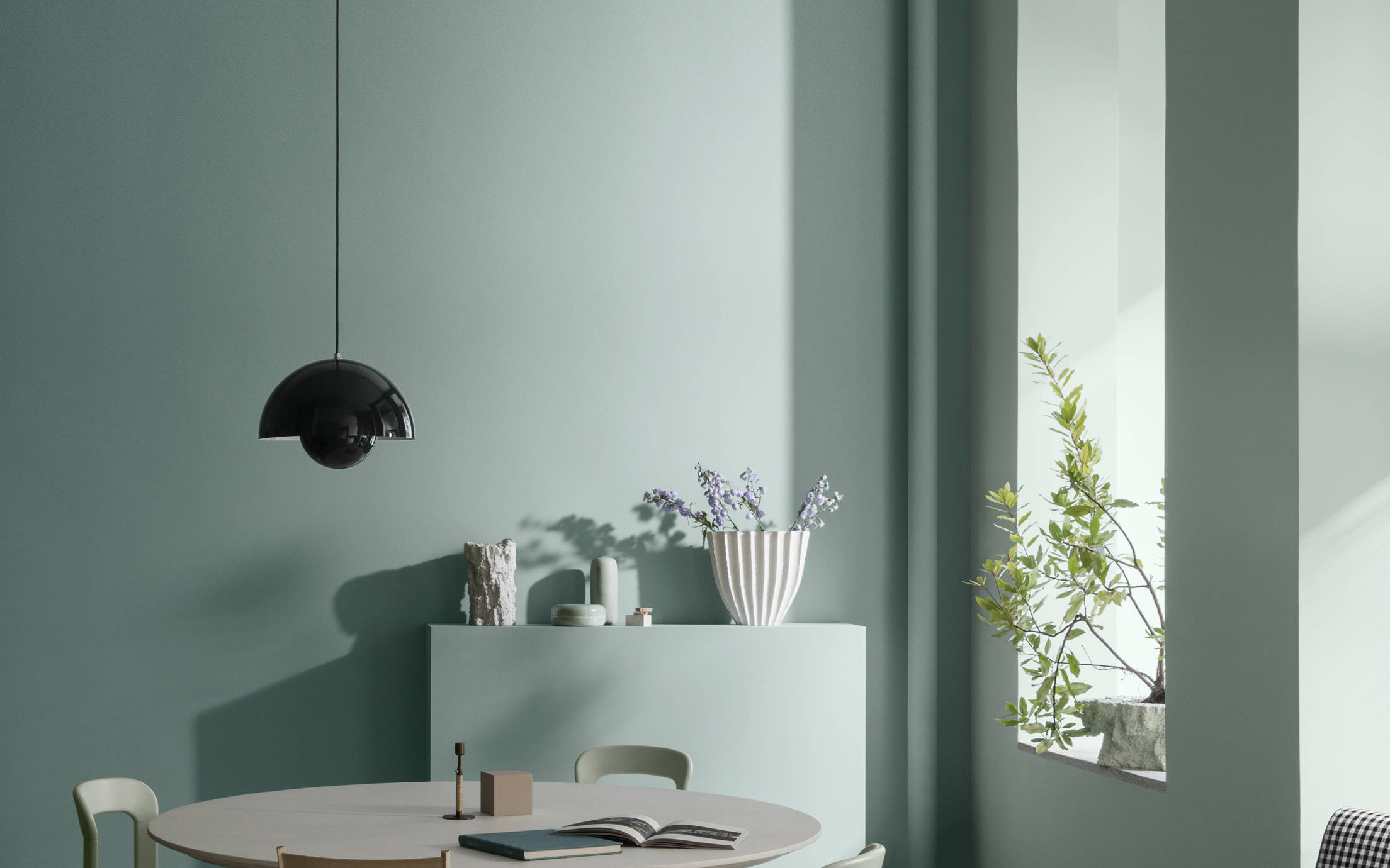 Dining area painted with Jotun Wish 6384 and Jotun Imagine 6383