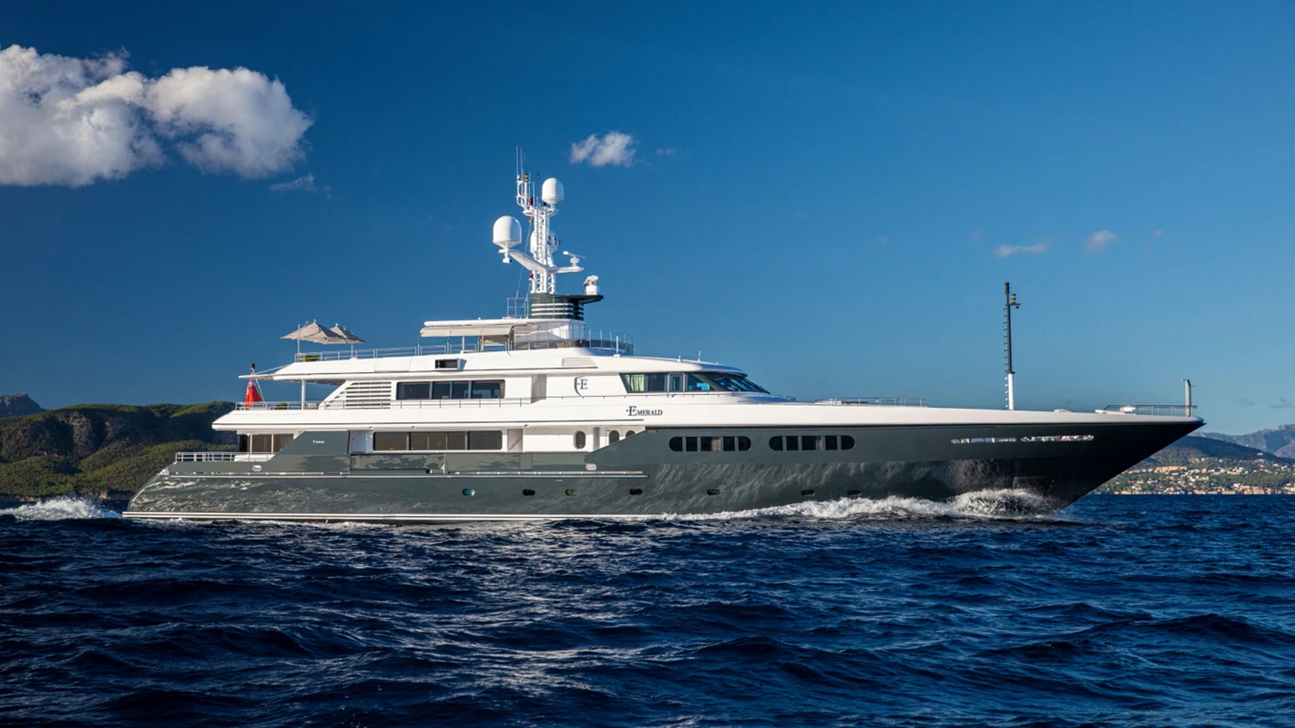M/Y Emerald