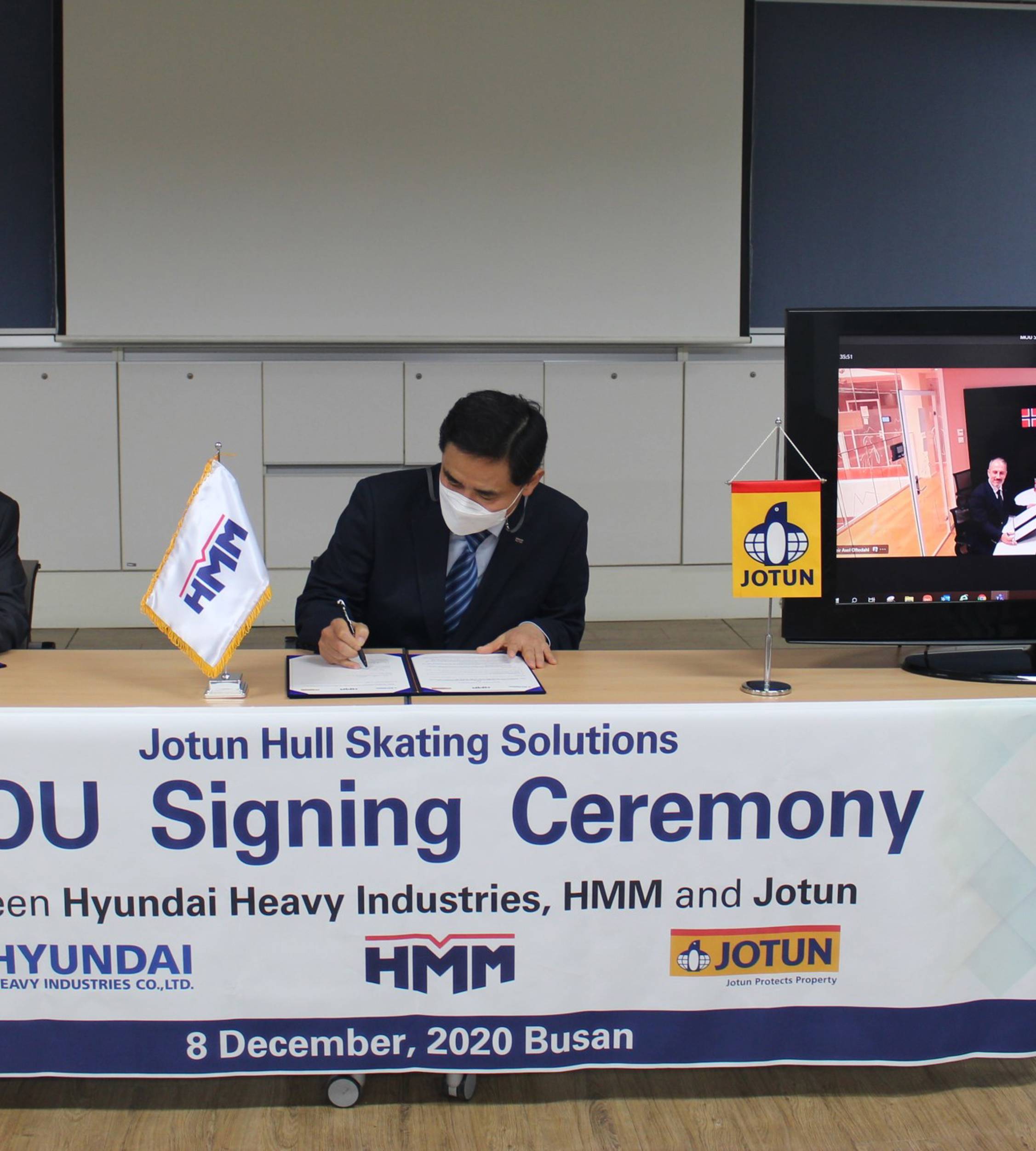 Jotun, HMM Co ltd and Hyundai Heavy Industries (HHI) signing ceremony