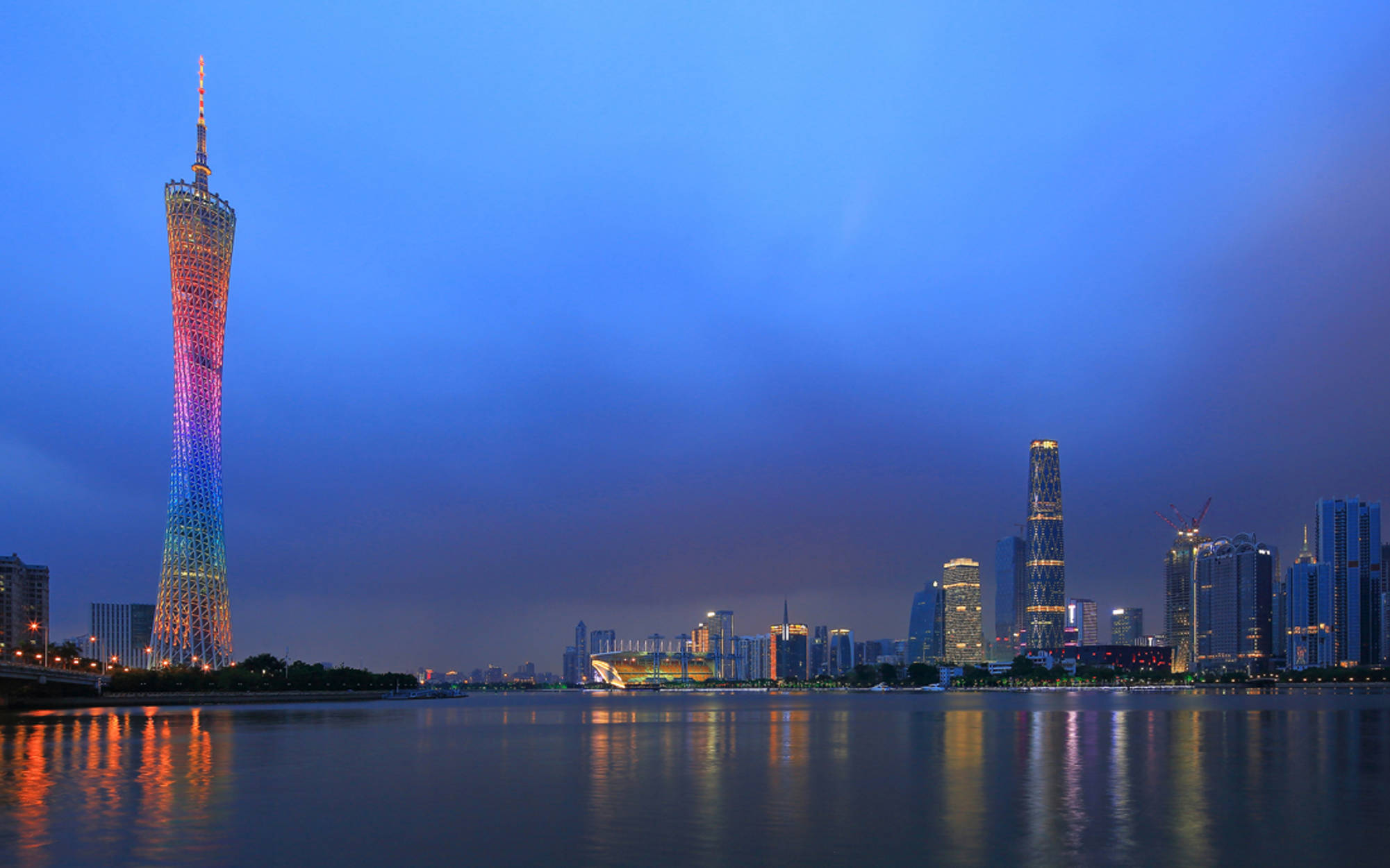 Canton Tower in Guangzhou, China – Jotun reference