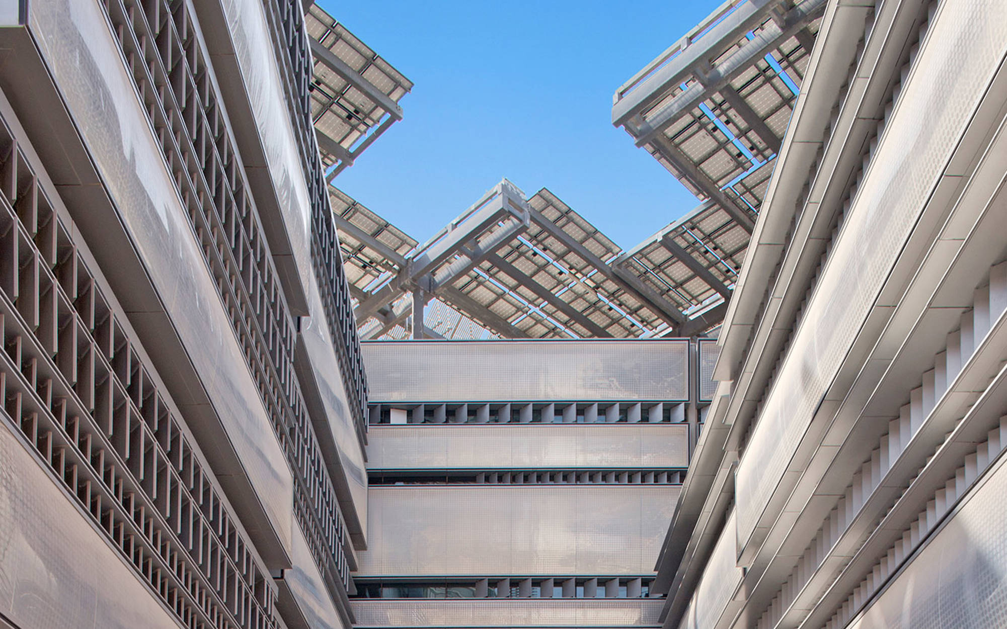 A range of Jotun products was used to protect Masdar Institute of Science & Technology