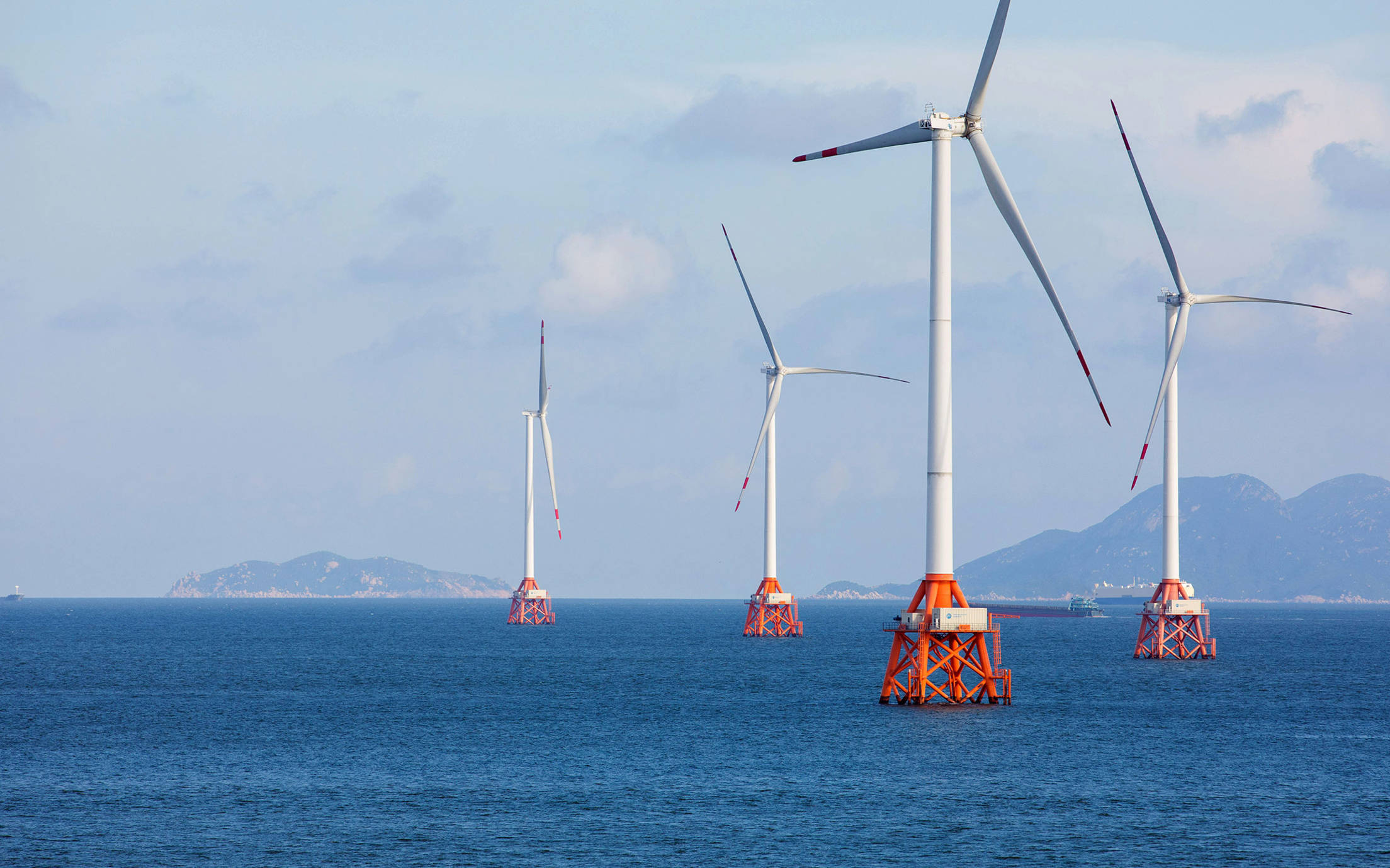 Jotun coatings protect the jackets of an offshore wind power station in China