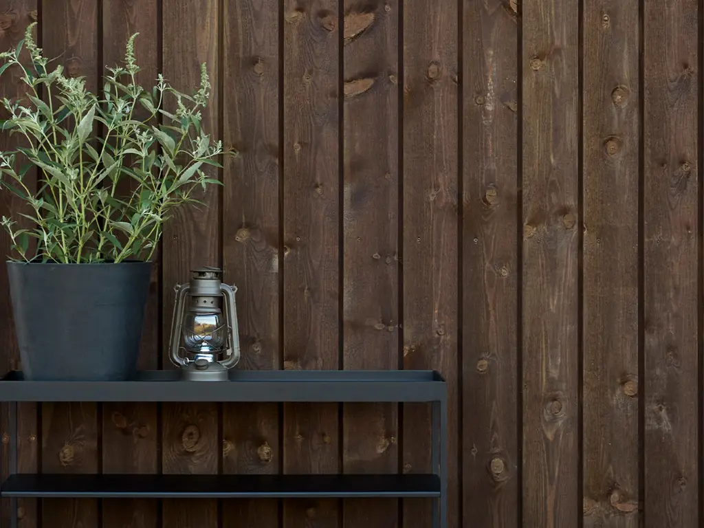 TREBITT WoodCare i fargen 9155 RICH BROWN